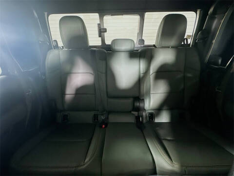 2025 Jeep Gladiator Mojave X