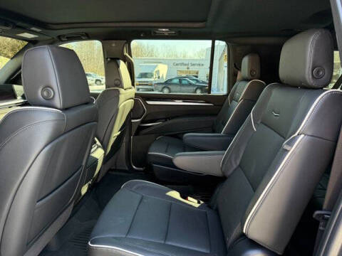 2025 Cadillac Escalade ESV Sport