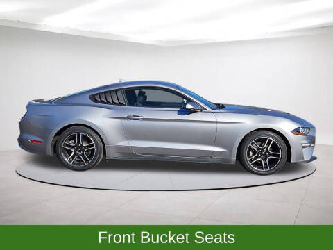 2022 Ford Mustang EcoBoost