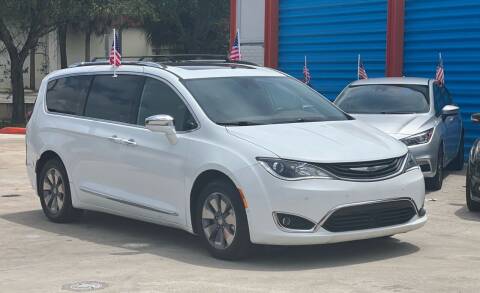 2018 Chrysler Pacifica Hybrid for sale at 730 AUTO in Hollywood FL