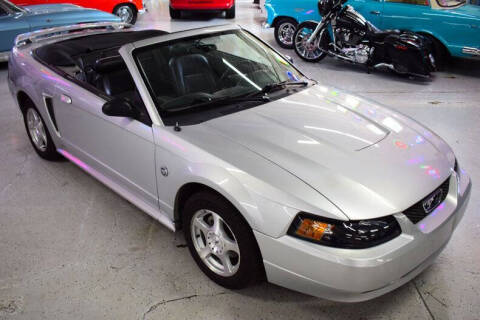 2004 Ford Mustang Deluxe
