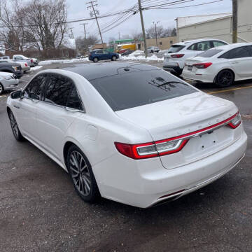 2017 Lincoln Continental Select