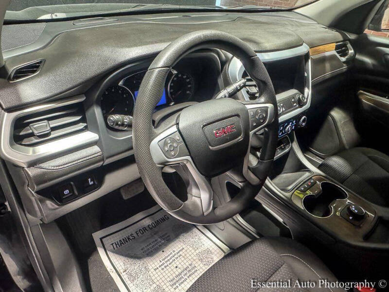 2023 GMC Acadia SLE