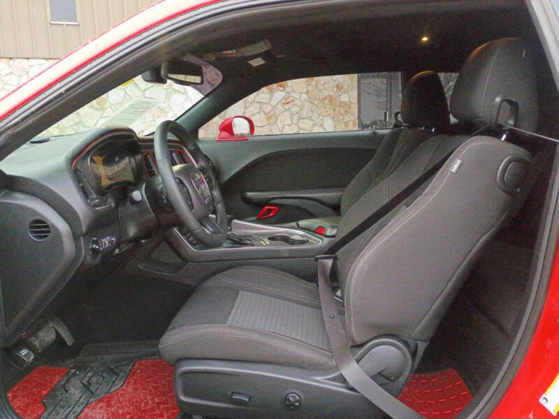 2021 Dodge Challenger SXT