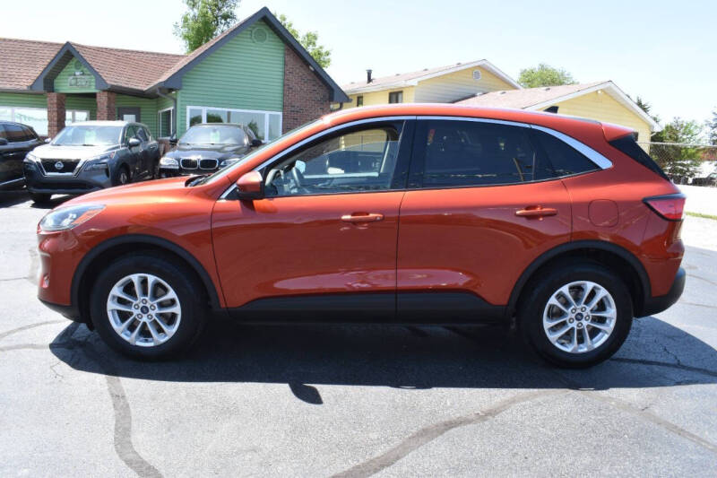 2020 Ford Escape SE