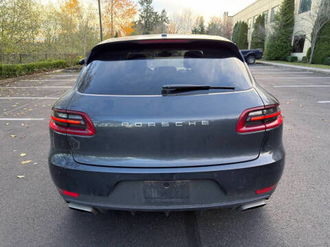 2017 Porsche Macan