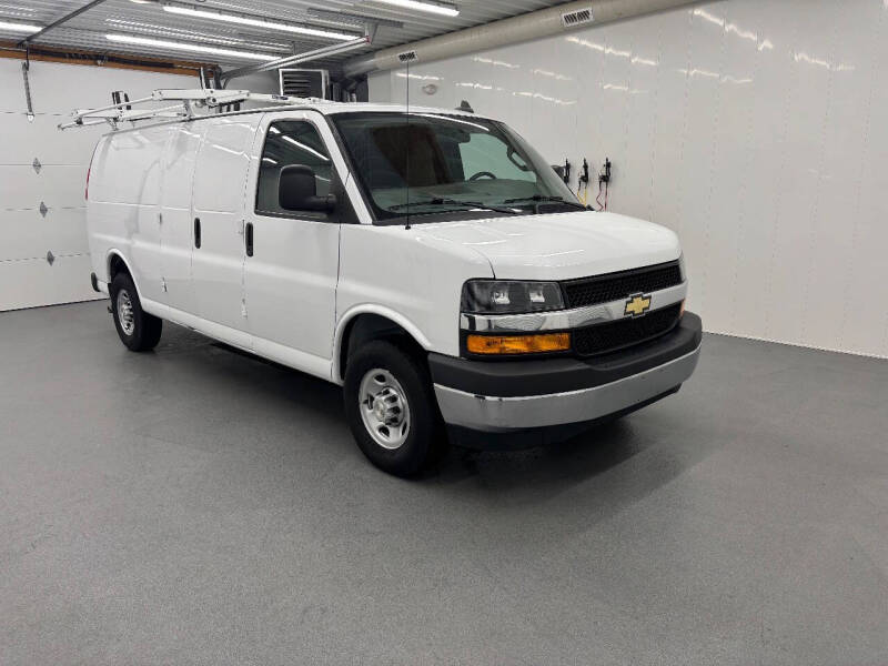 2023 Chevrolet Express 3500