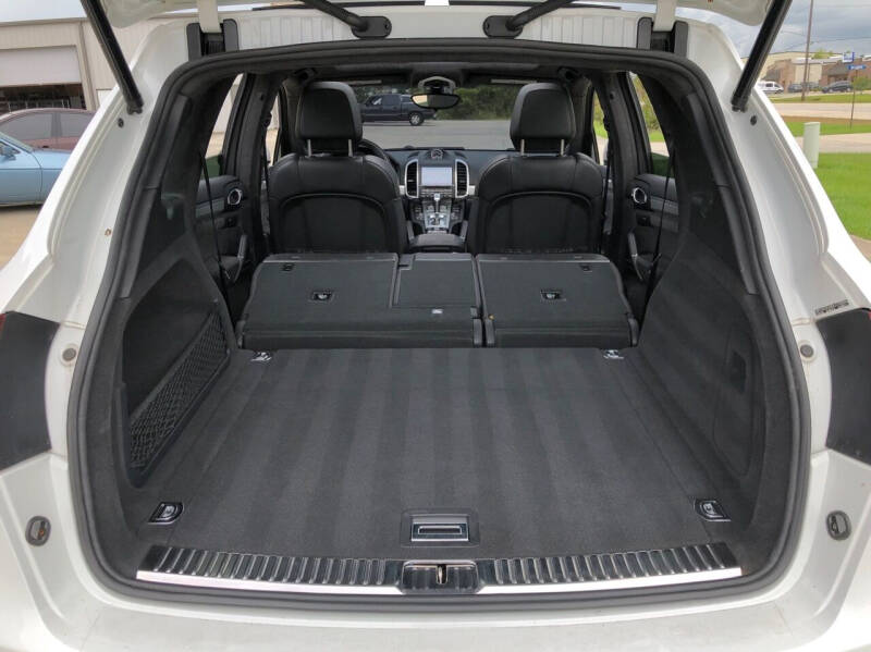 2013 Porsche Cayenne GTS