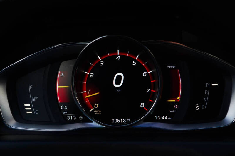 2016 Volvo V60 Cross Country T5