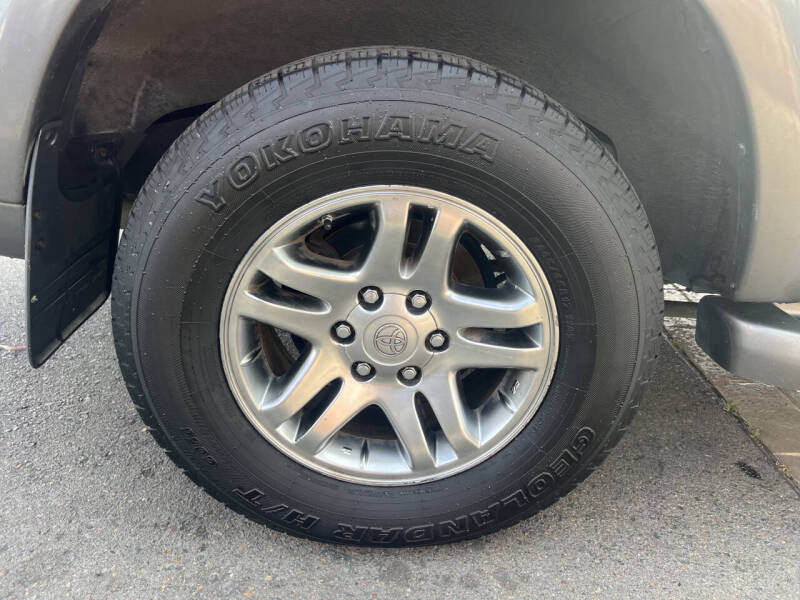 2007 Toyota Sequoia SR5