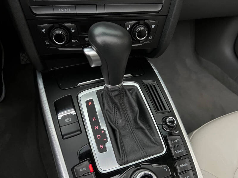 2010 Audi A5 2.0T quattro Premium Plus