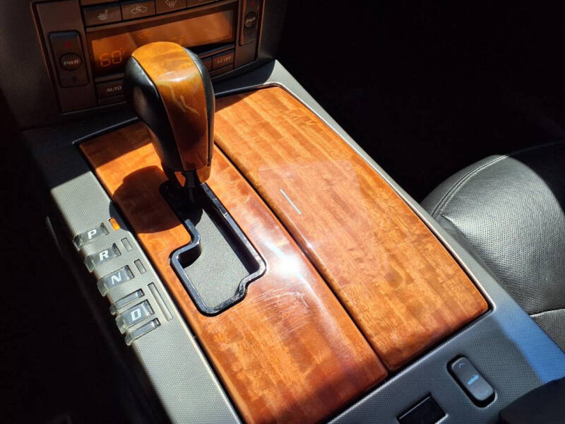 2005 Cadillac XLR