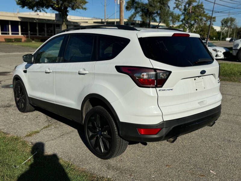 2017 Ford Escape SE