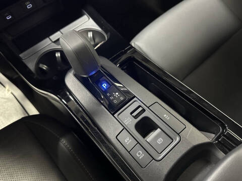 2025 Toyota Prius XLE