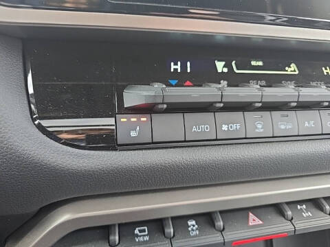 2025 Toyota Sequoia Platinum