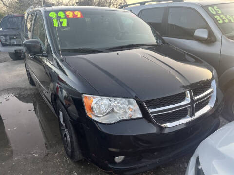2017 Dodge Grand Caravan for sale at SCOTT HARRISON MOTOR CO in Houston TX