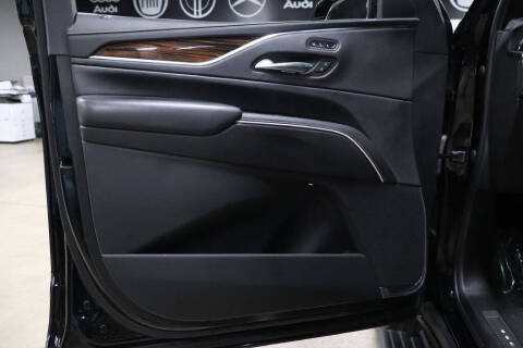 2022 Cadillac Escalade ESV Premium Luxury