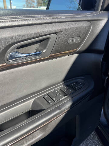 2013 GMC Acadia Denali