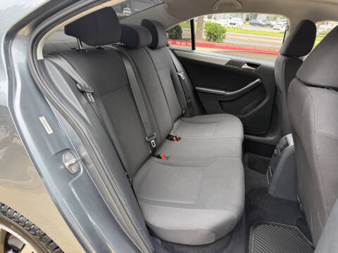 2016 Volkswagen Jetta