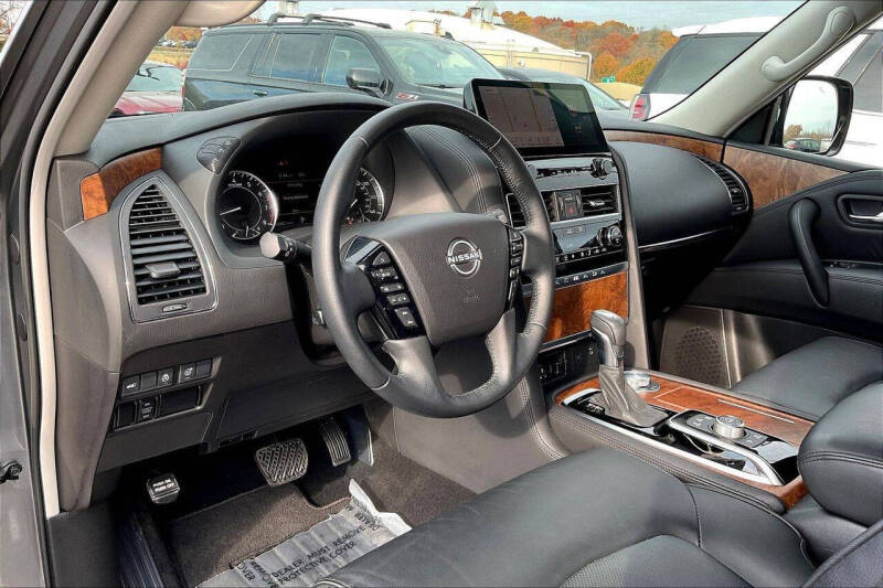 2024 Nissan Armada SL