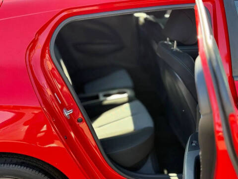 2019 Hyundai Veloster