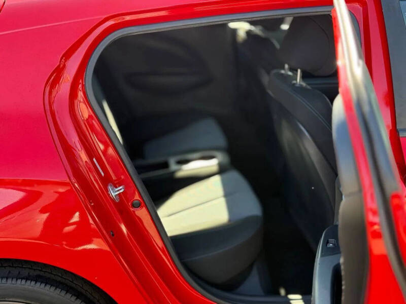 2019 Hyundai Veloster