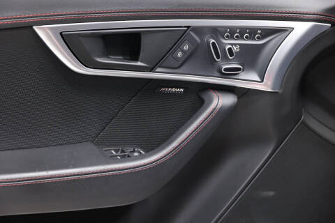 2021 Jaguar F-TYPE R