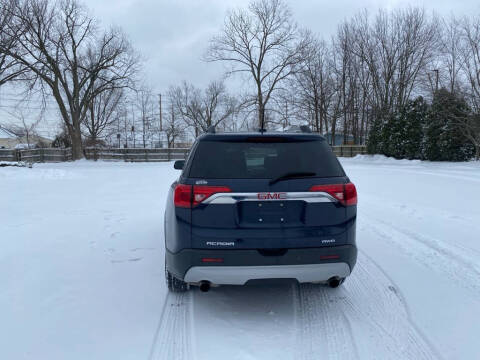 2017 GMC Acadia SLE-2