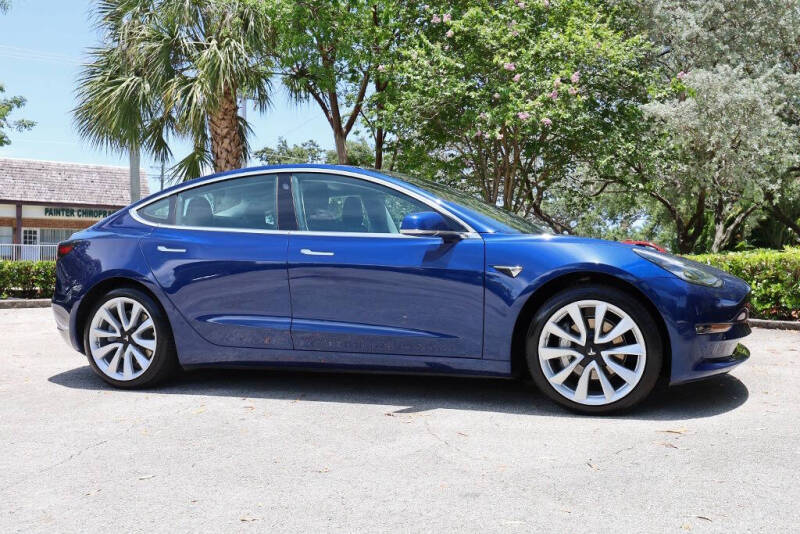 2019 Tesla Model 3 Standard Range Plus