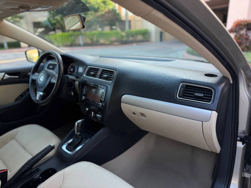 2013 Volkswagen Jetta SE