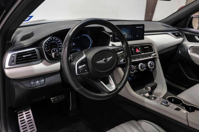 2023 Genesis G70