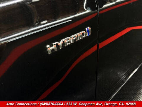 2012 Toyota Prius v Two