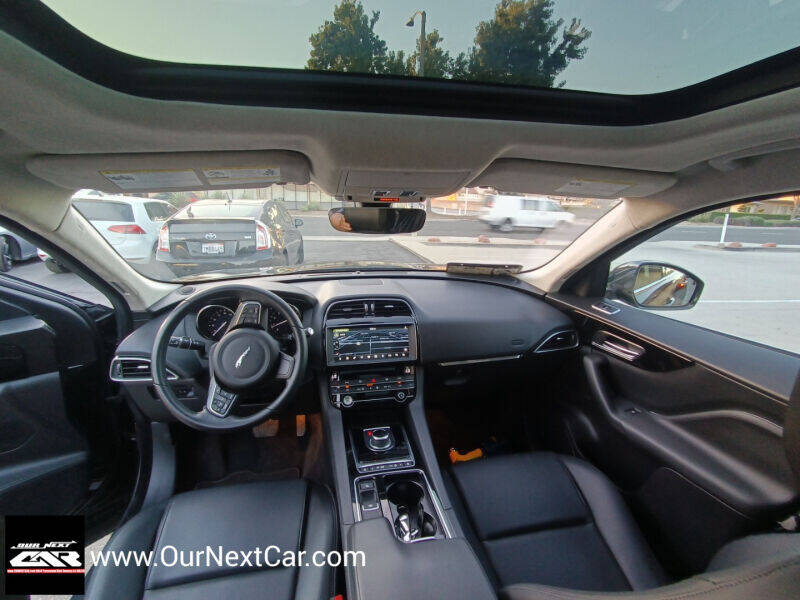 2020 Jaguar F-PACE 25t Premium