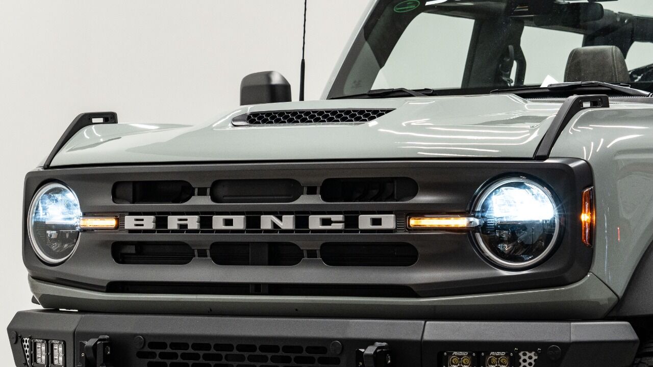 2022 FORD Bronco SUV / Crossover - $59,999