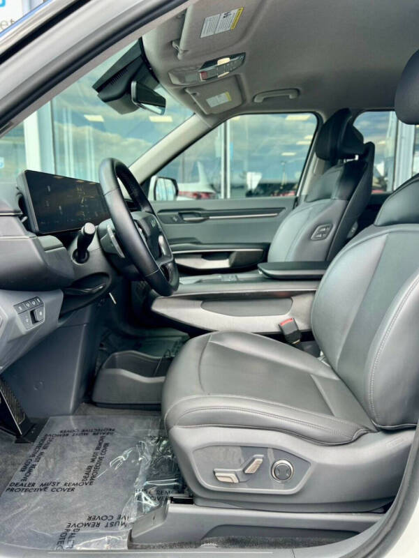 2024 Kia EV9 Light Long Range