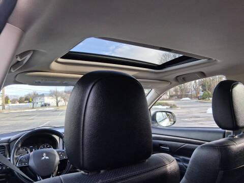 2017 Mitsubishi Outlander SEL