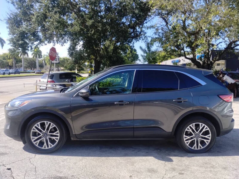 2020 Ford Escape SEL