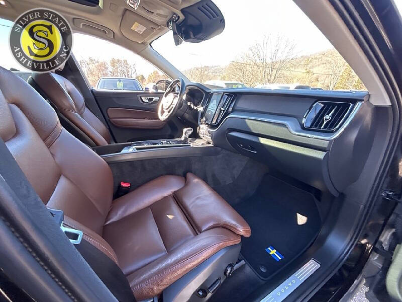 2019 Volvo XC60 T6 Momentum