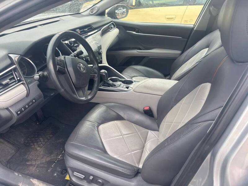 2018 Toyota Camry Hybrid XLE