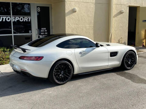 2017 Mercedes-Benz AMG GT