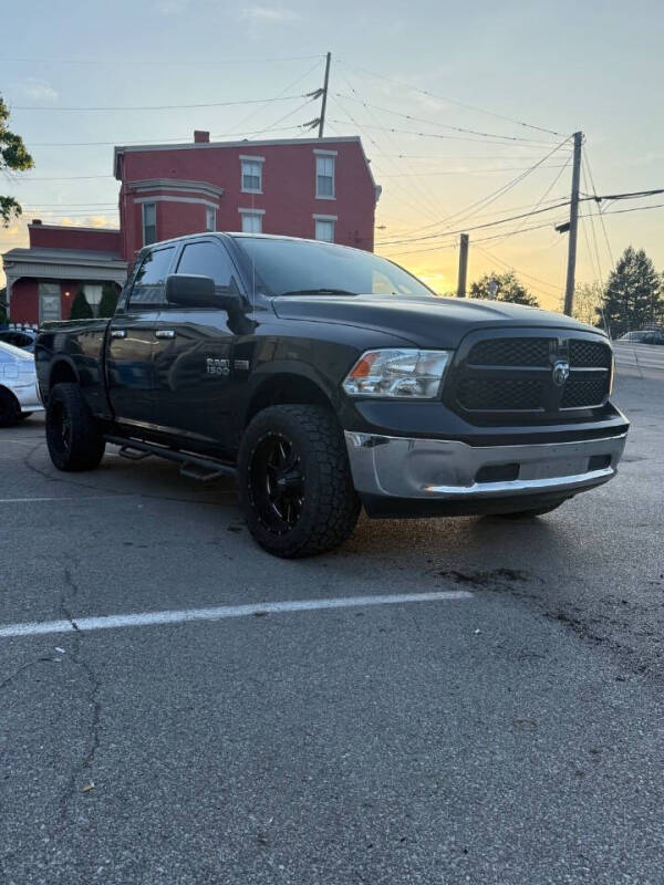2017 RAM 1500 SLT