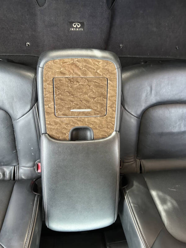 2017 Infiniti QX80