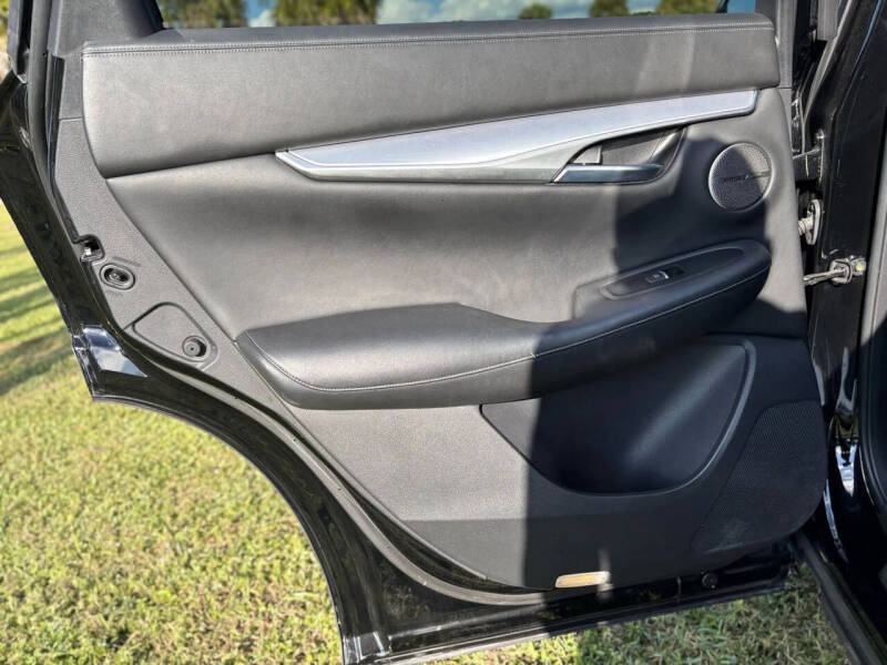 2019 Infiniti QX50 Essential