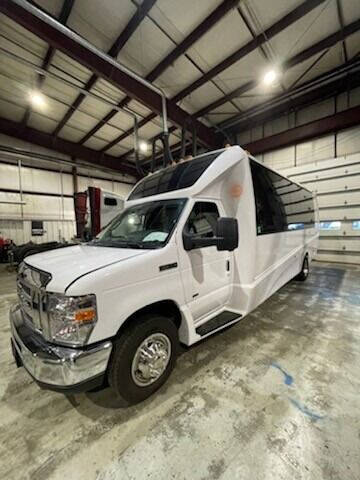 2019 Ford E-450