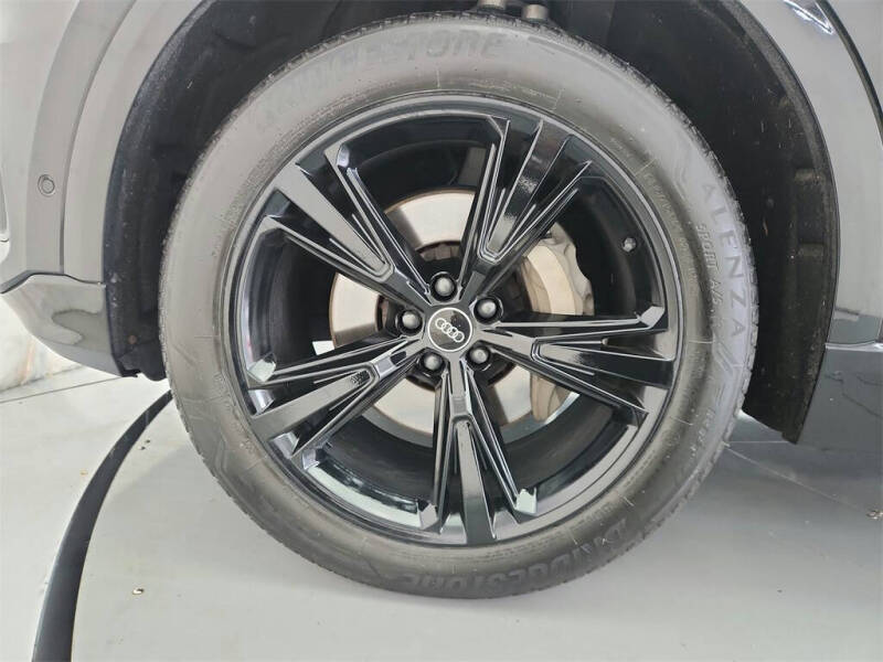 2023 Audi Q8 quattro Premium 55 TFSI