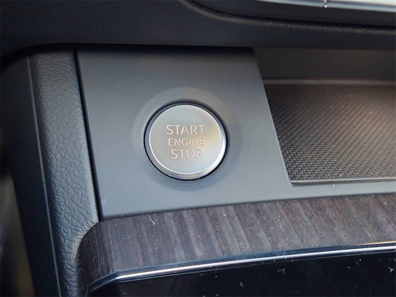 2024 Audi Q5 e quattro S line Premium 55 TFSI