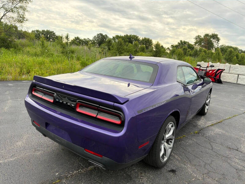 2016 Dodge Challenger SXT