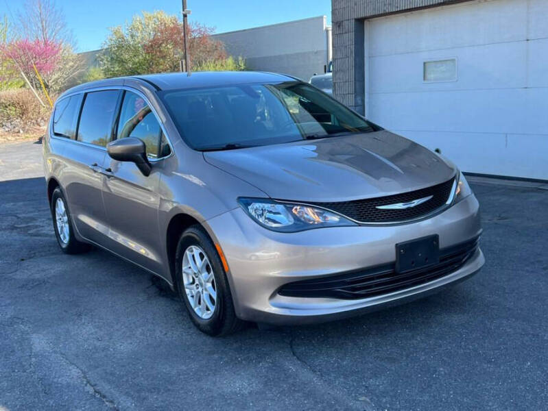 2017 Chrysler Pacifica Touring