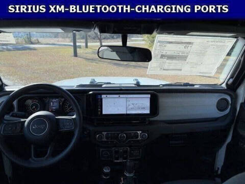 2025 Jeep Gladiator NightHawk