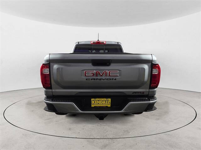 2025 GMC Canyon AT4